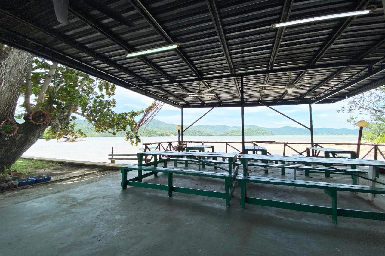 Oyo 90317 Ambong Bay Resthouse Hotel Kota Kinabalu Exterior foto